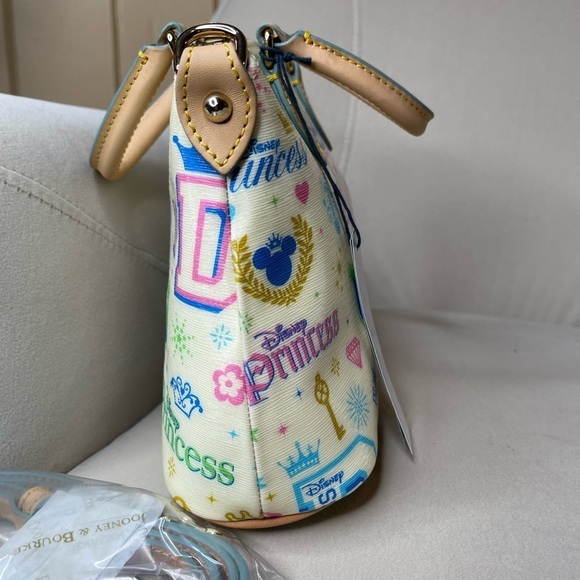 New! Dooney & Bourke 2013 Walt Disney World Princess Half Marathon Mini Handbag - Picture 3 of 7